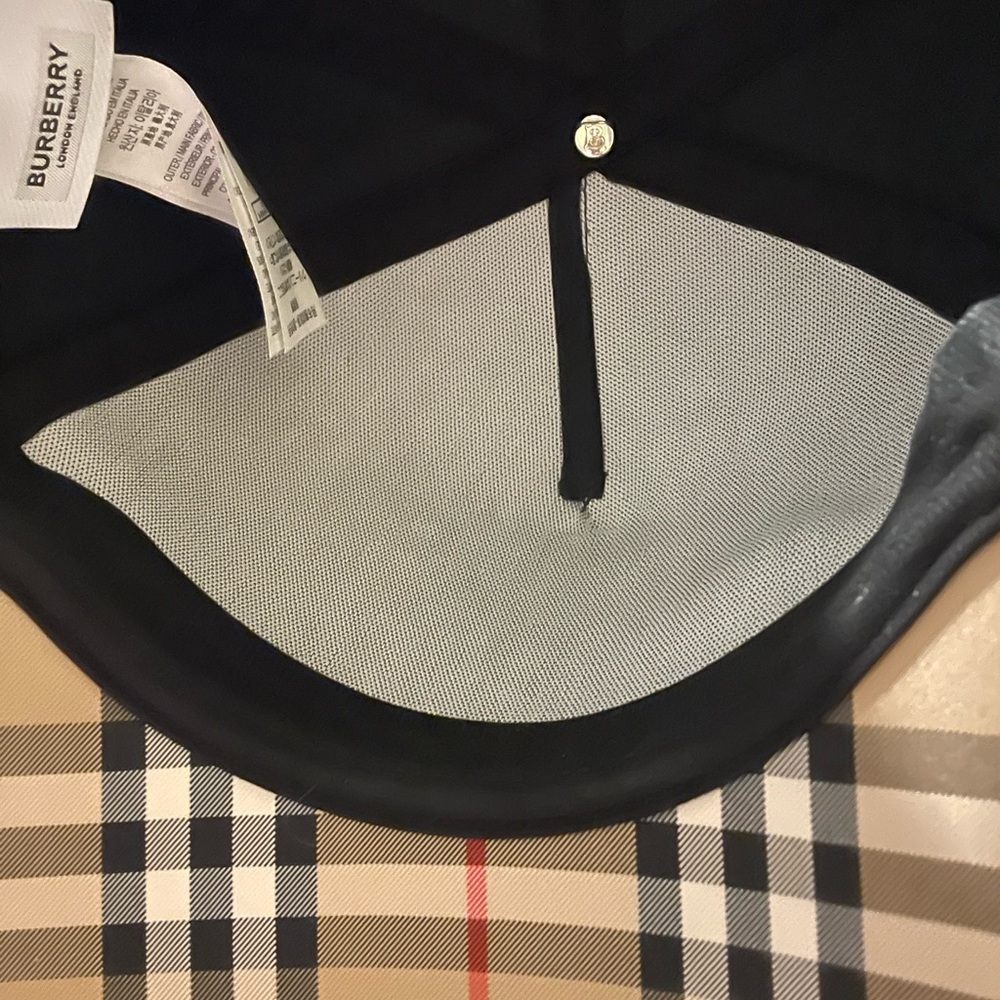 Burberry Love Print Vintage Check Baseball Cap unixes - Picture 4 of 6